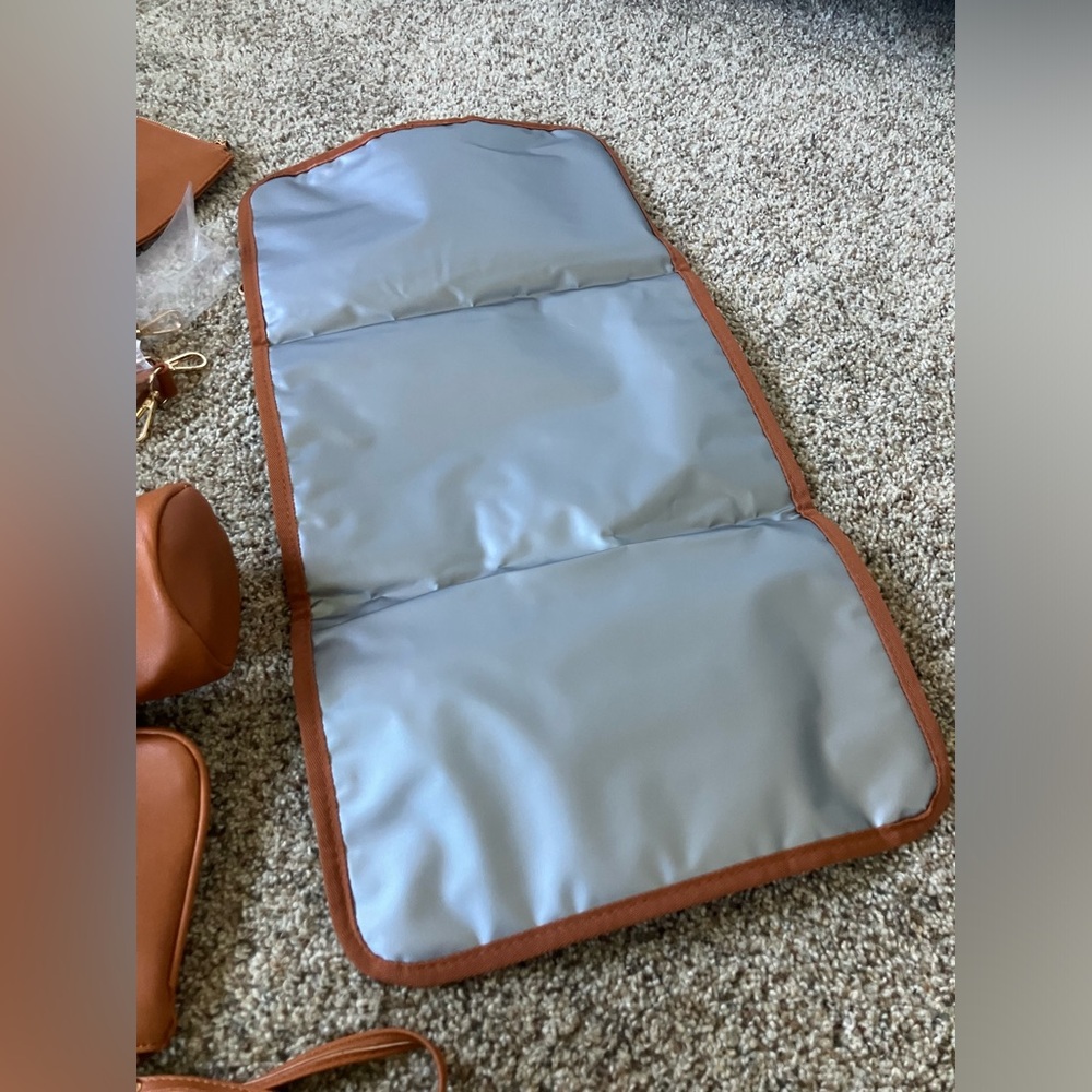 NEW MaySan vegan leather diaper bag - Picture 12 of 12